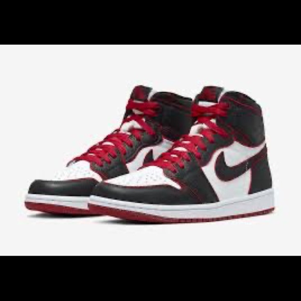 Air Jordan 1s Bloodline